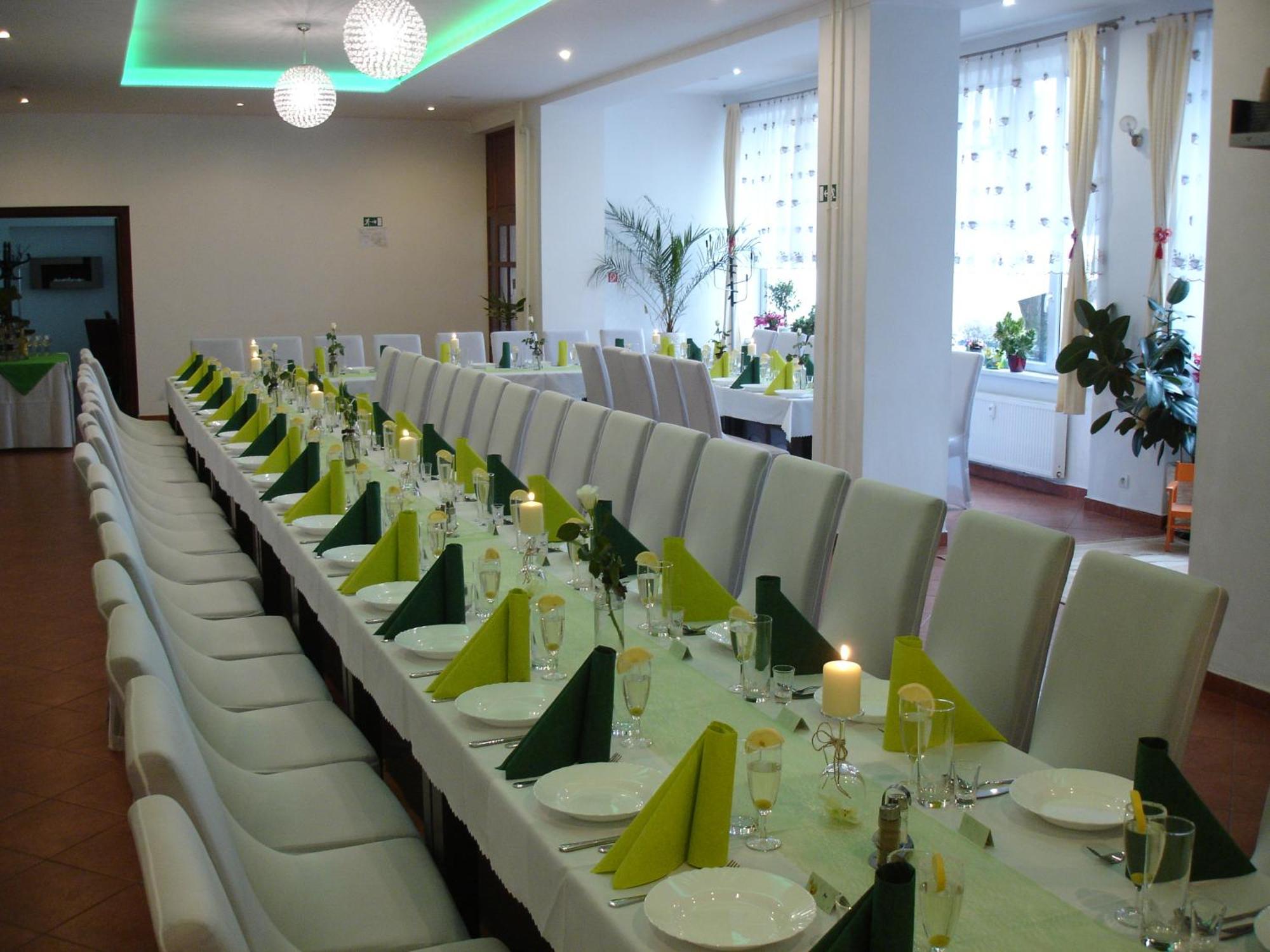 Hotel Gula Batizovce Εξωτερικό φωτογραφία
