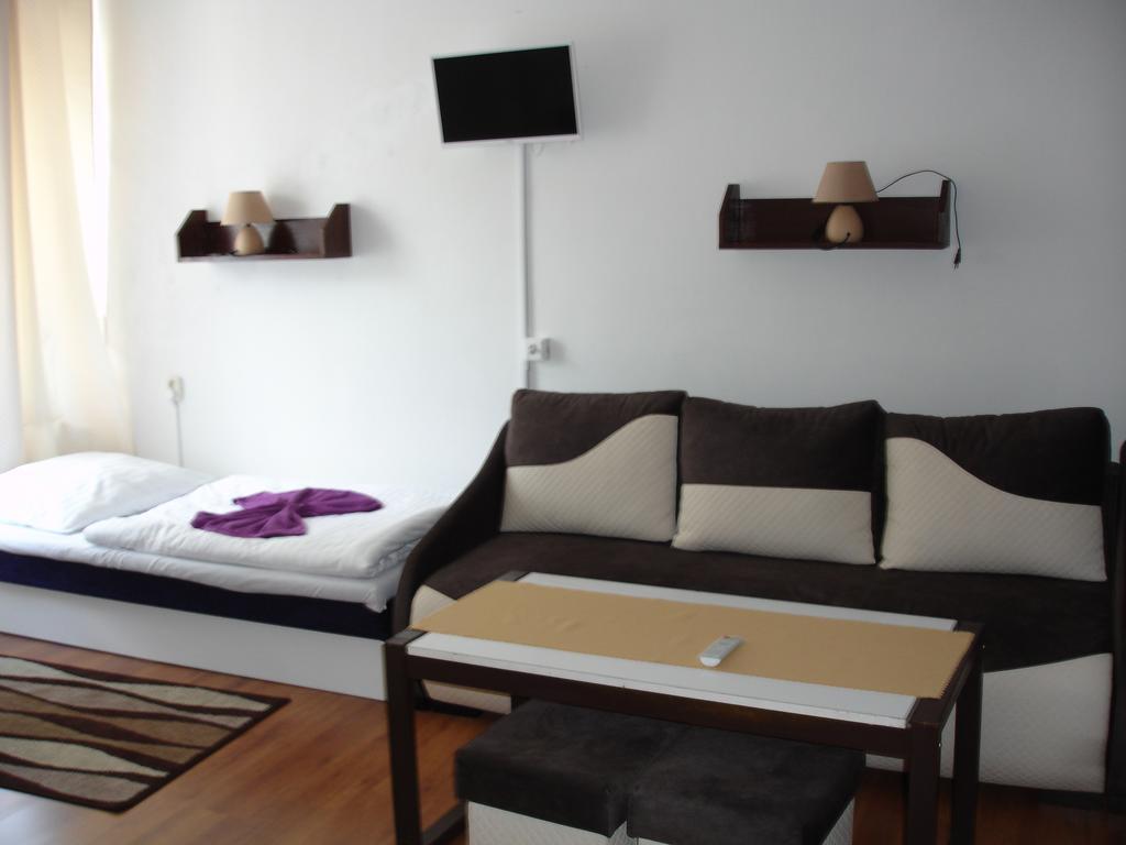 Hotel Gula Batizovce Εξωτερικό φωτογραφία